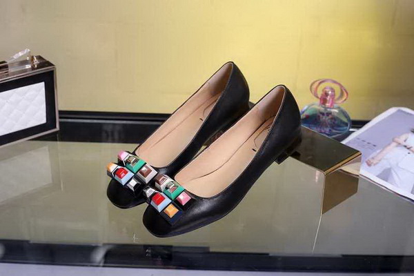 Fendi Shallow mouth flat shoes Women--003